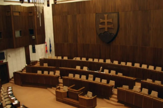 网络安全事件迫使斯洛伐克议会暂停会议，今年欧洲近十国议会遭黑